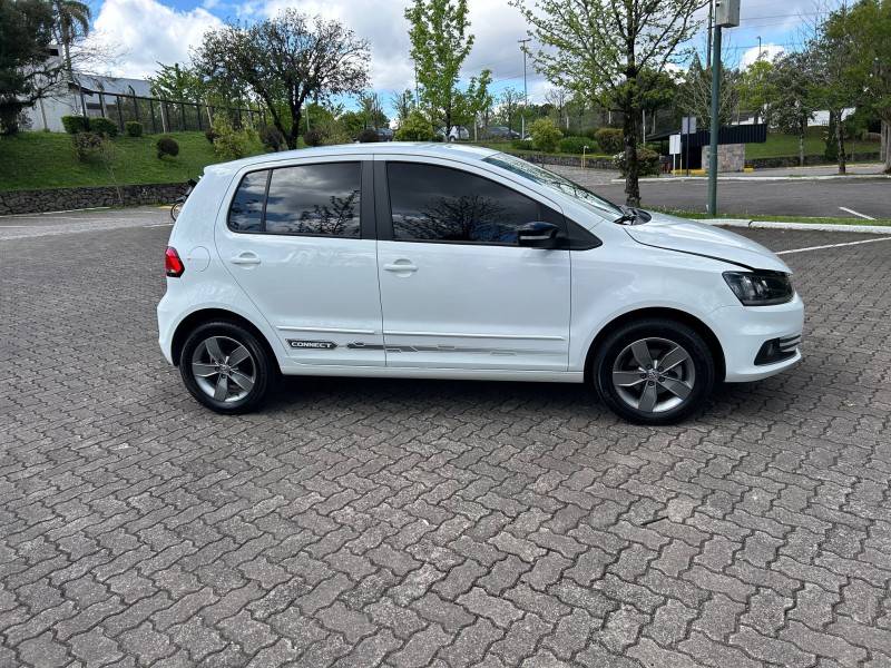 VOLKSWAGEN - FOX - 2019/2020 - Branca - R$ 62.500,00