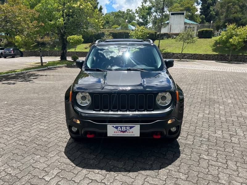 JEEP - RENEGADE - 2015/2016 - Preta - R$ 86.200,00