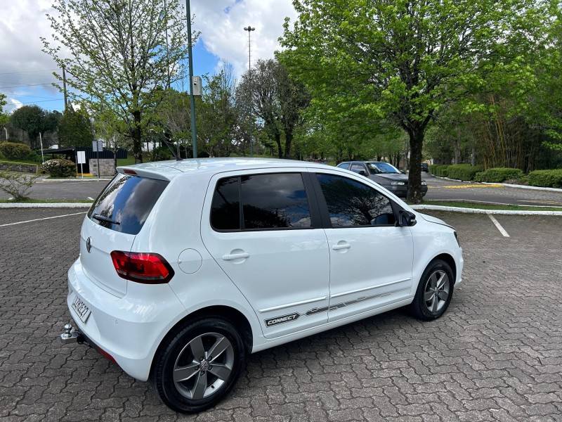 VOLKSWAGEN - FOX - 2019/2020 - Branca - R$ 62.500,00