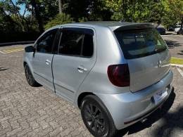 VOLKSWAGEN - FOX - 2010/2011 - Prata - R$ 36.700,00