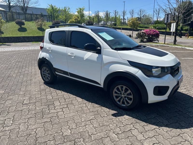 FIAT - MOBI - 2021/2021 - Branca - R$ 56.900,00