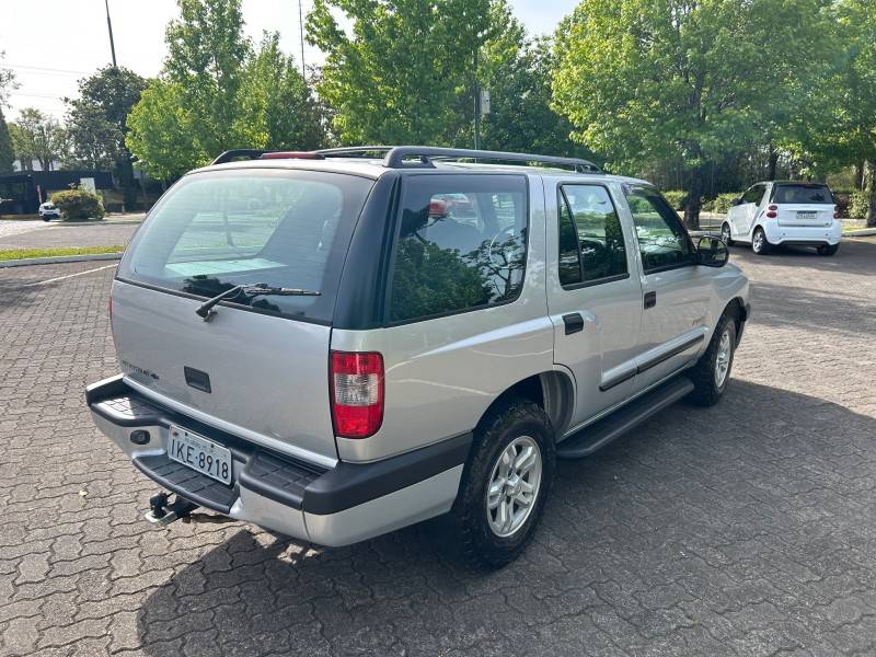 CHEVROLET - BLAZER - 2021/2001 - Prata - R$ 39.800,00