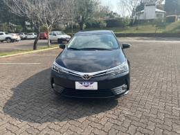 TOYOTA - COROLLA - 2017/2018 - Preta - R$ 101.300,00