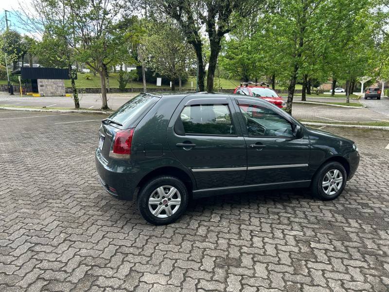 FIAT - PALIO - 2011/2012 - Cinza - R$ 27.800,00