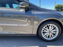 FORD - FOCUS - 2017/2018 - Cinza - R$ 61.800,00