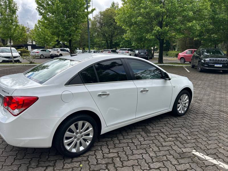 CHEVROLET - CRUZE - 2013/2013 - Branca - R$ 60.900,00