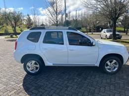 RENAULT - DUSTER - 2012/2013 - Branca - R$ 49.900,00