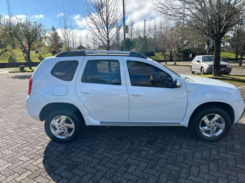 RENAULT - DUSTER - 2012/2013 - Branca - R$ 49.600,00