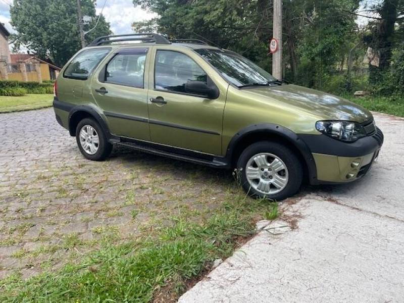 FIAT - PALIO - 2004/2005 - Verde - R$ 25.800,00