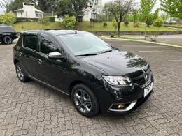 RENAULT - SANDERO - 2016/2017 - Preta - R$ 52.800,00