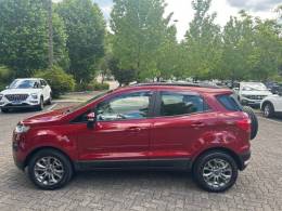 FORD - ECOSPORT - 2016/2017 - Vermelha - R$ 61.900,00