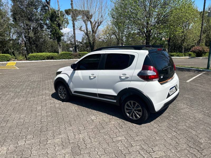 FIAT - MOBI - 2021/2021 - Branca - R$ 56.900,00