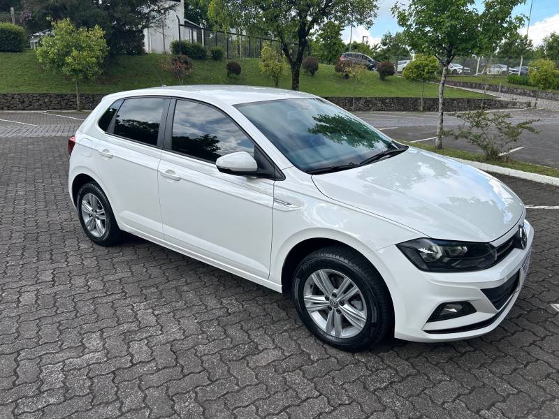 VOLKSWAGEN - POLO - 2019/2019 - Branca - R$ 74.900,00