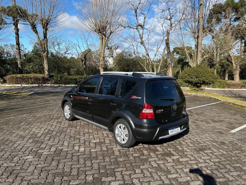 NISSAN - LIVINA - 2013/2013 - Preta - R$ 39.900,00