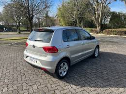 VOLKSWAGEN - FOX - 2017/2018 - Prata - R$ 57.900,00